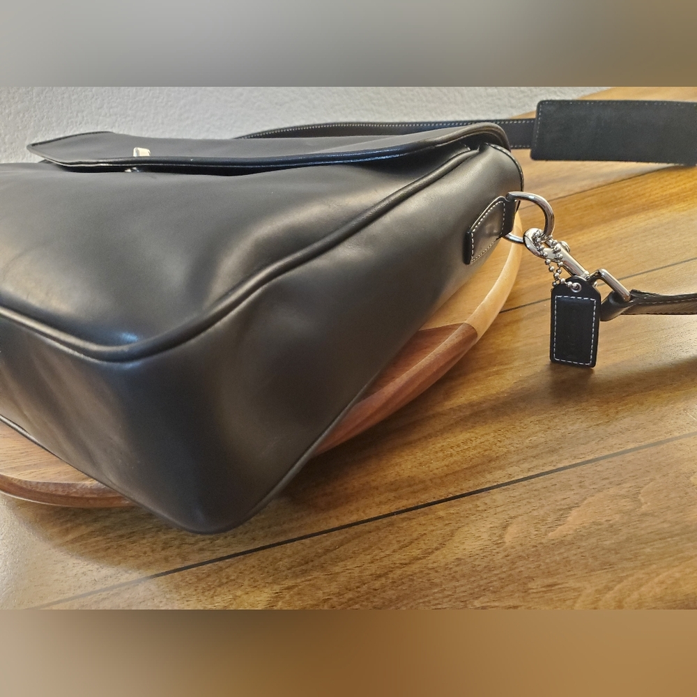 COACH BRIEFCASE IN FANTASTIC CONDITION! AUTHENTICATED! - Picture 7 of 15
